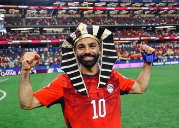 المقاولون العرب يساند محمد صلاح قبل موقعة الأرجنتين.. رسالة ثقة من نادي البدايات