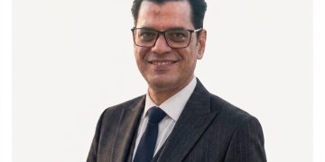 الصحفي والناقد الرياضي كمال سعد