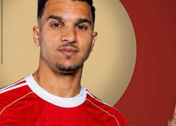 الأهلي يقترب من حسم صفقة المهاجم الجزائري منصف بقرار