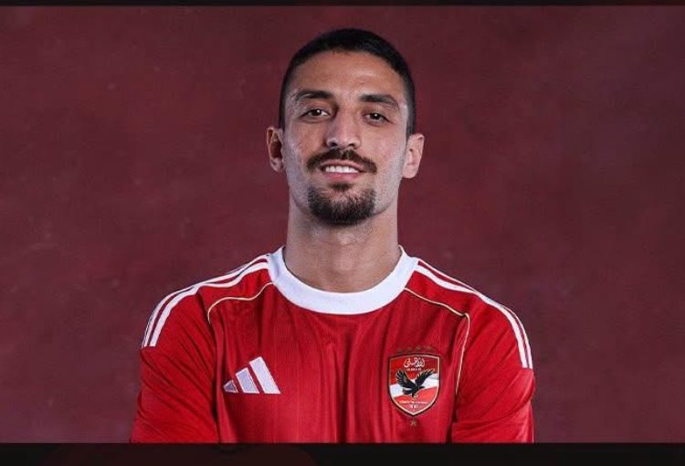 الأهلي يجدد عقد طاهر محمد طاهر رسمياً حتى 2029