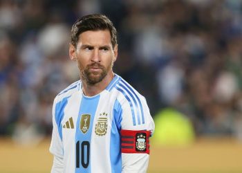 رئيس الاتحاد السعودي: عرضنا على ميسي 1.5 مليار يورو.. لكنه اختار عائلته وميامي