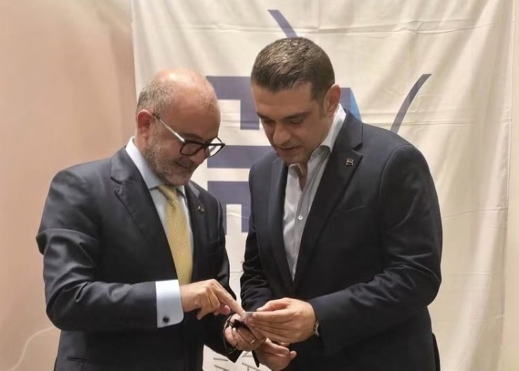 القنصلية العامة الصينية تُكرّم عبد المنعم الحسيني وتهنئ منتخب مصر للمبارزة بإنجازات بطولة العالم