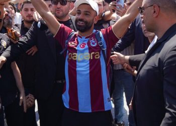 محمد صلاح وصل تركيا