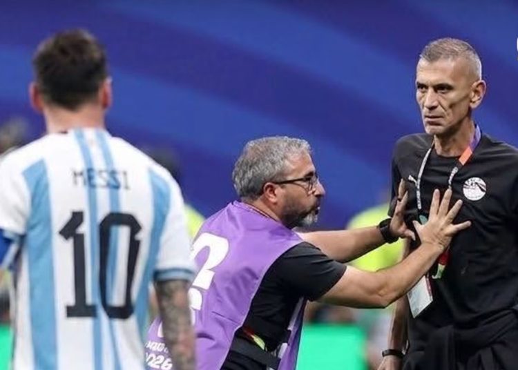 عاجل.. فيفا يوقف سعفان الصغير مباراتين ويغرمه 47 ألف دولار
