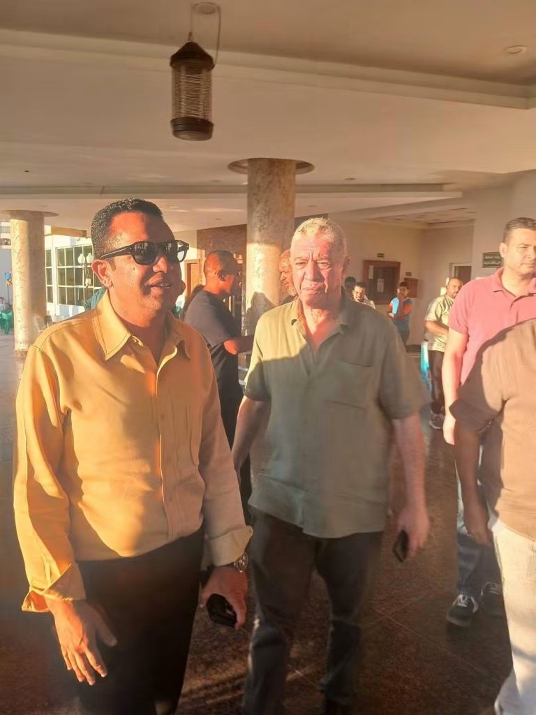 محمد أحمد سلامة يستقبل النجم الكبير
