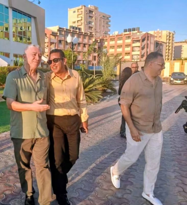 محمد سلامة في وصلة ضحك وتفاؤل مع عمر