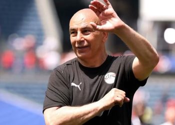 صحيفة أرجنتينية تكشف تفاصيل مثيرة حول نقل حسام حسن إلى المستشفى