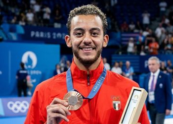 محمد السيد يحمل علم مصر في افتتاح دورة ألعاب البحر المتوسط «تارانتو 2026» الليلة
