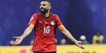 تجنبًا للتوتر.. صلاح يغادر معسكر منتخب مصر قبل لقاء جنوب السودان بالتنسيق مع حسام حسن