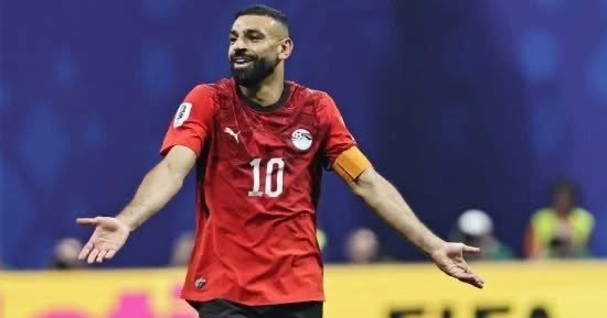 تجنبًا للتوتر.. صلاح يغادر معسكر منتخب مصر قبل لقاء جنوب السودان بالتنسيق مع حسام حسن