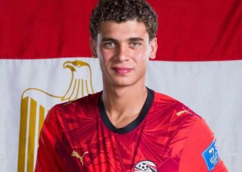 برشلونة يحمي حمزة عبدالكريم من الملاعب الصناعية