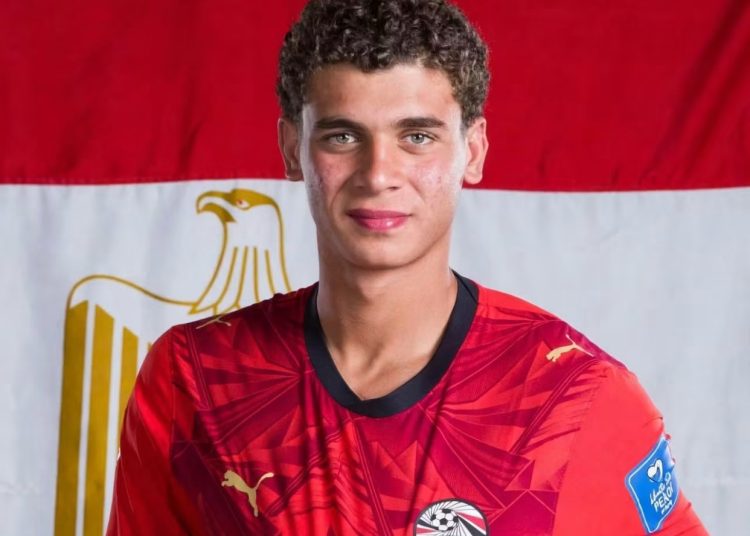 برشلونة يحمي حمزة عبدالكريم من الملاعب الصناعية