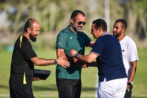 سلامة يرحب بوفد نادي النصر الليبي