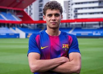 برشلونة يجدد عقد حمزة عبدالكريم حتى 2030