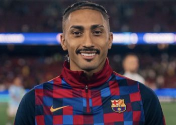 برشلونة يخطط لتمديد عقد رافينها