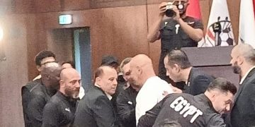 حسام حسن وشوقي غريب في اجتماع أبو ريدة مع لاعبي منتخبات الأعمار السنية
