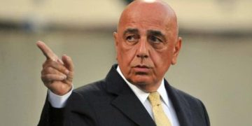 غالياني يخطو نحو رئاسة الاتحاد الإيطالي بدعم اللاعبين والمدربين