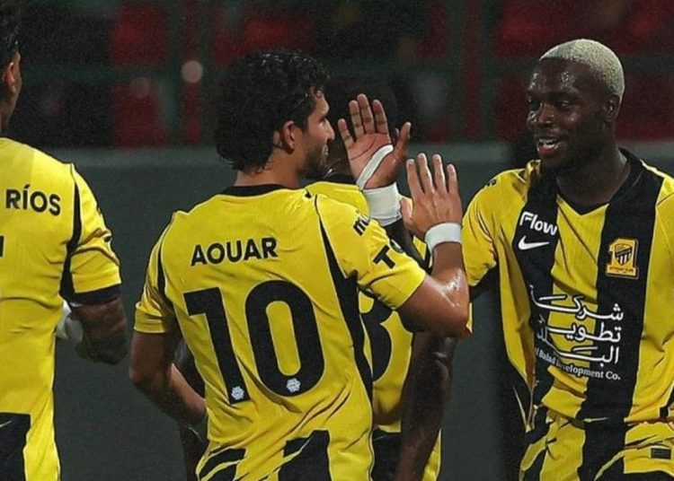 الاتحاد يخسر ثنائيه الهجومي أمام أبها في دوري روشن