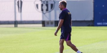 برشلونة يضحي بثلاثة من نجومه لتمويل صفقة هاري كين