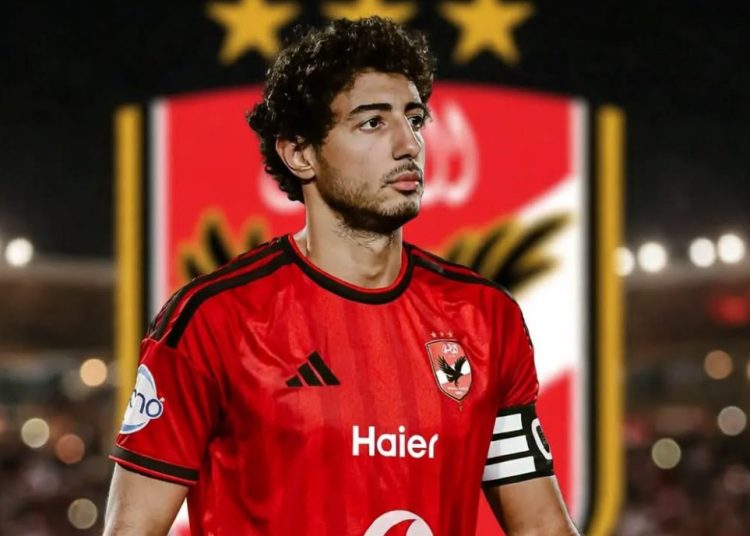 محمد هاني لم يحسم موقفه من التجديد مع الأهلي حتى الآن