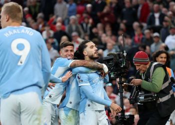 مانشستر سيتي يسحق ليفربول بثلاثية نظيفة في الدوري الإنجليزي