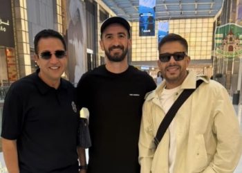 محمد أحمد سلامة يطمئن على دونجا في دبي خلال رحلة العلاج والتأهيل