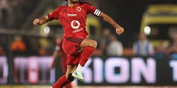 الأهلي يقترب من تجديد عقد محمد هاني.. وجلسة حاسمة خلال ساعات