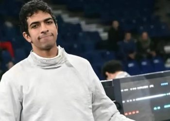 أحمد هشام إلى ربع نهائي كأس العالم لسلاح السيف..والحسيني يهنئ اللاعب