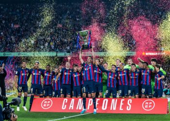 برشلونة يعادل الرقم التاريخي لريال مدريد في الليغا