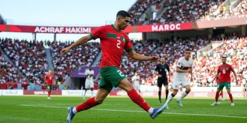 صراع الكبار.. محمد صلاح وأشرف حكيمي يزينان قائمة العشرة الأوائل في الكرة الذهبية 2025
