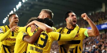 كوفاتش يرفض المجازفة بجاهزية لاعبي دورتموند قبل صدام بريمن في الكأس