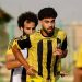 محمد عبد الناصر لاعب المقاولون العرب بقميصه الأصفر خلال مباراة