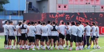 لاعبو الأهلي في التدريبات استعدادًا لمواجهة مودرن سبورت