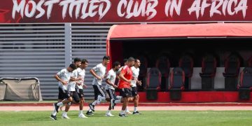 لاعبو الأهلي في التدريبات