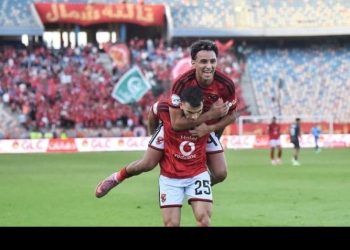 لاعبو الأهلي يحتفلون بالفوز على مودرن سبورت