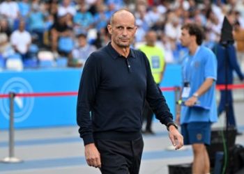 أليجري يثور غضبًا بعد تعادل نابولي وروما ويستعيد ذكريات رحيله عن ميلان
