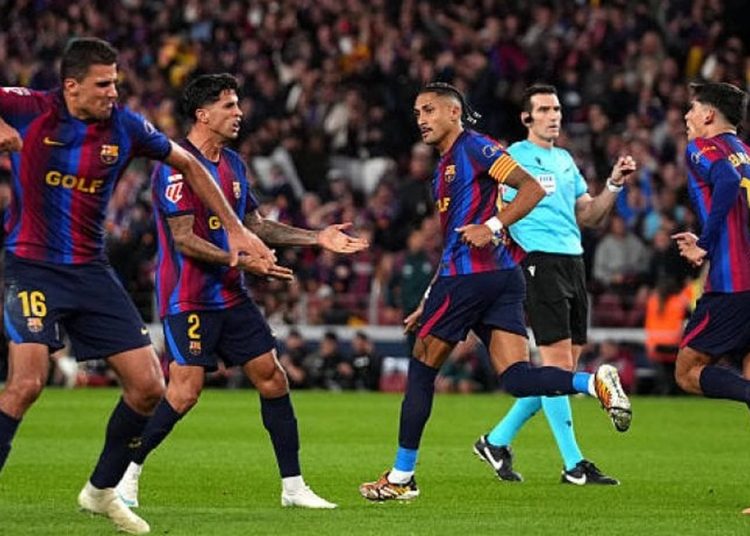 برشلونة يلم شمله على مائدة واحدة بعد السقوط أمام باريس وريال مدريد