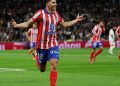 جوليان ألفاريز بقميص أتلتيكو مدريد