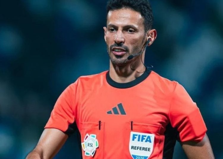 ماجد الشمراني يقود تحكيميًا كلاسيكو الشباب والأهلي في دوري روشن