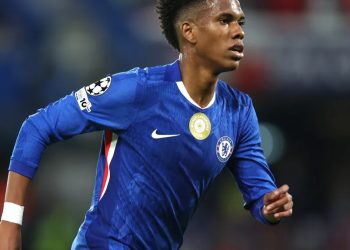 إستيفاو لاعب تشيلسي