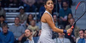 لاعبة مصرية في بطولة كندا المفتوحة للاسكواش