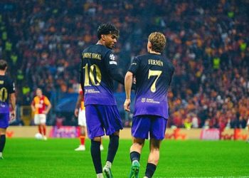 فيرمين لوبيز لاعب برشلونة بقميصه رقم 7 خلال مباراة