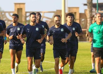 خاص.. ديروط يتعاقد مع طه شحاتة مديرًا فنيًا للفريق
