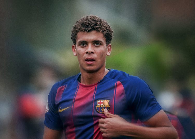 برشلونة يحدد موعد سداد باقي صفقة حمزة عبد الكريم للأهلي