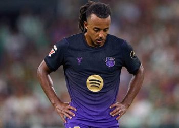 كوندي يغيب مجددًا عن تدريبات برشلونة وكوبارسي يعود