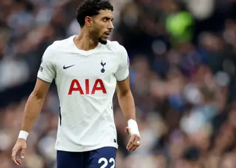 دي زيربي يثبّت عمر مرموش في التشكيل الرسمي لتوتنهام ضد كريستال بالاس