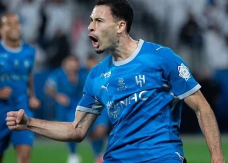 غابرييل مارتينيلي بقميص الهلال السعودي