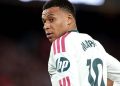 كيليان مبابي بقميص ريال مدريد