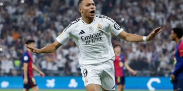 ريال مدريد يتقدم على برشلونة بهدف مبابي في الشوط الأول
