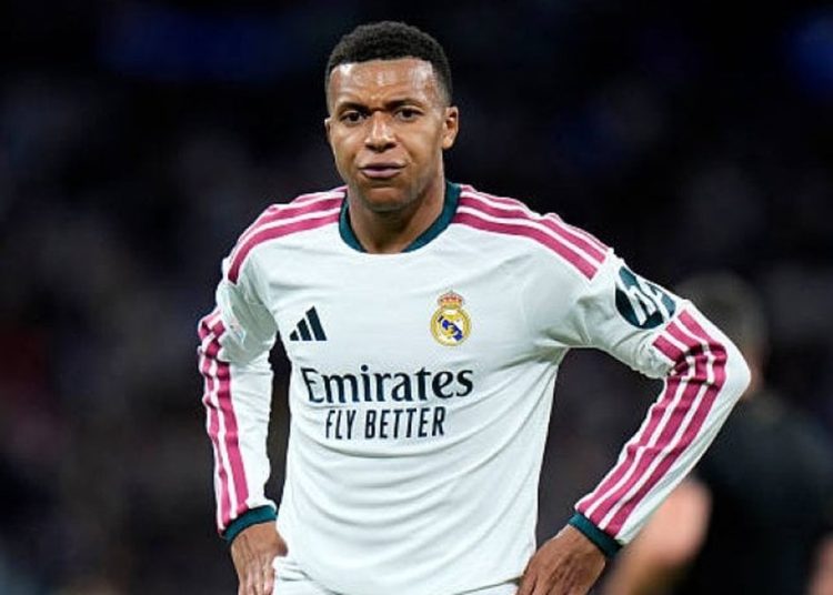كيليان مبابي لاعب ريال مدريد